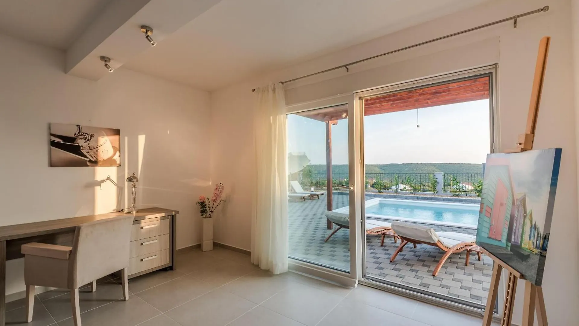 Luxury Villa With Swimming Pool And Terrace Sukosan