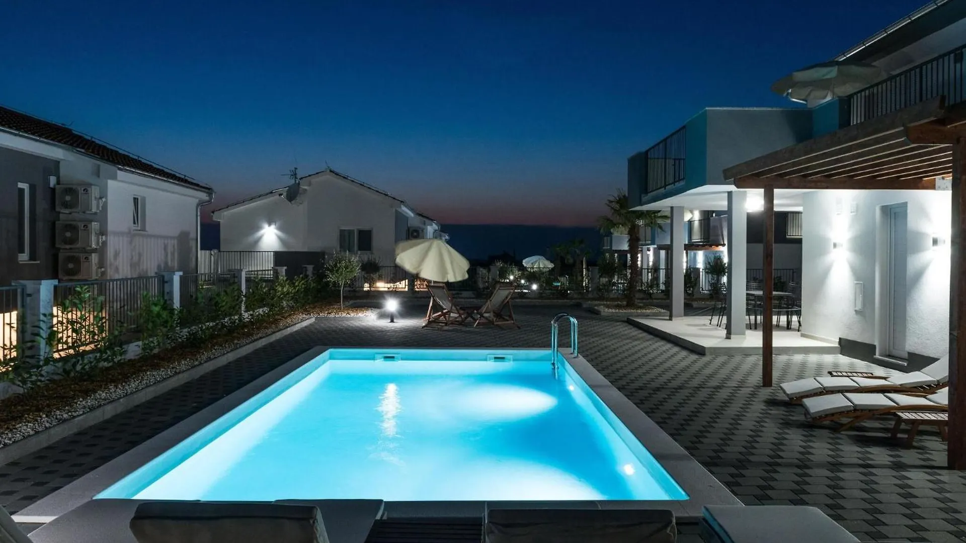 Luxury Villa With Swimming Pool And Terrace Sukosan